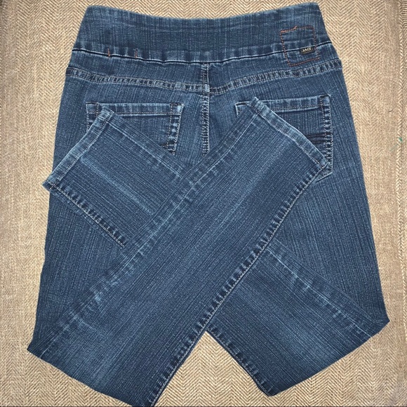 EUC Jag Jeans Slim Leg Jeans Size 2. - Picture 3 of 10